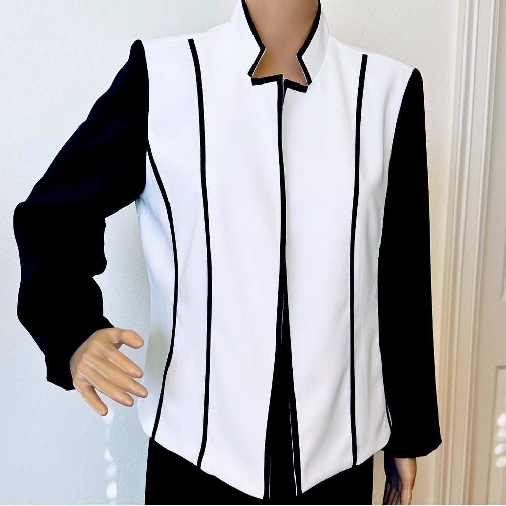 LIGHTWEIGHT LINED JACKET SZ8-10 CHICO’S